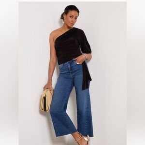 Jada One Shoulder Top